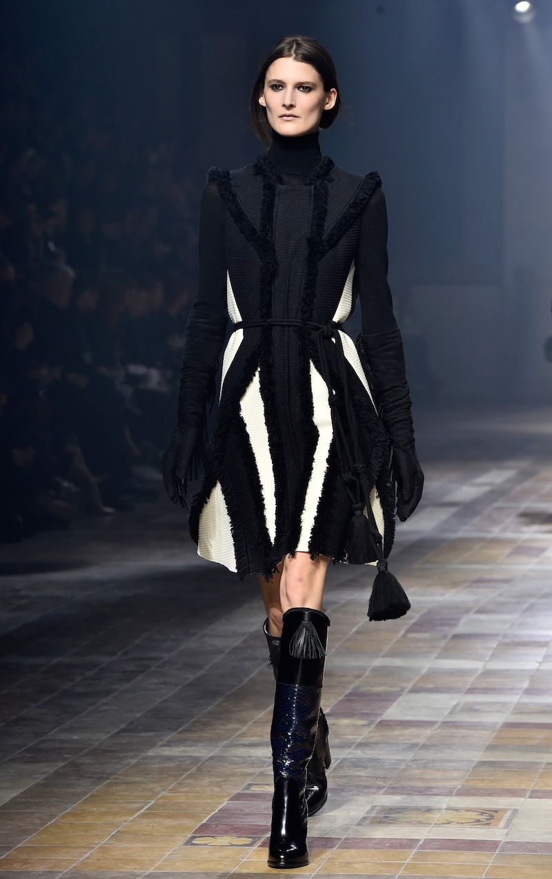 Lanvin : Runway - Paris Fashion Week Womenswear Fall/Winter 2015/2016