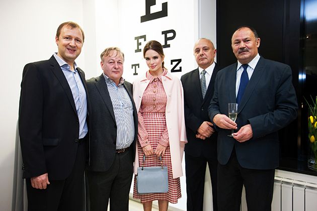 dr. Dražen Vukić, dr. Zdeslav Vukas, Severina Vučković, dr. Dean Šarić, dr. Zdravko Mandić