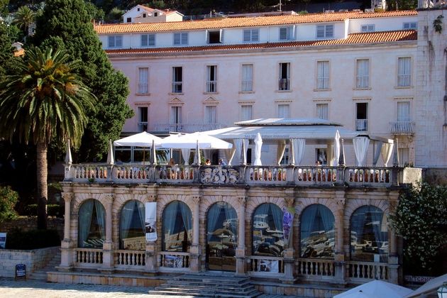 Hvar, Loggia