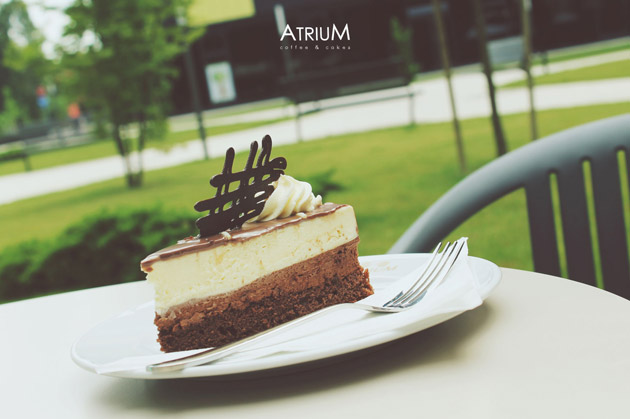 a-atrium-torta-blackandwhite