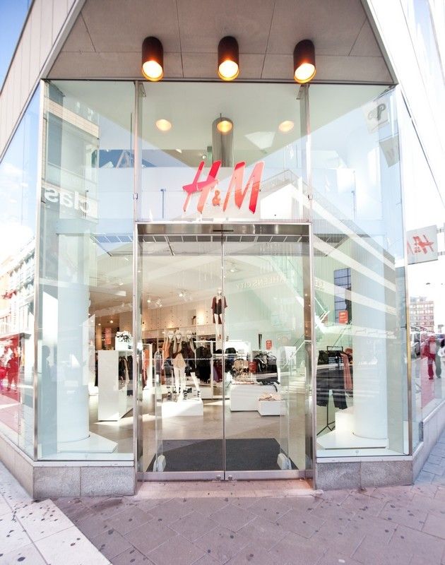 h&m post