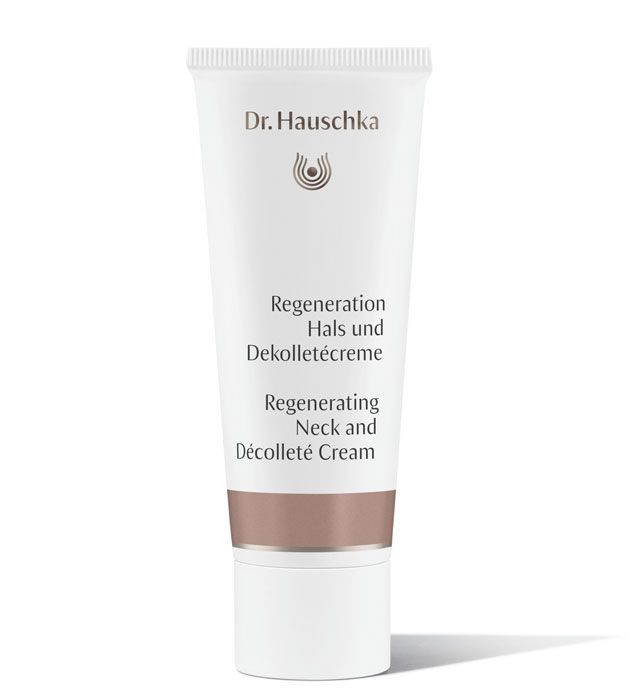 Regenerating-Neck-and-Décolleté-Cream-DE-GB_Press