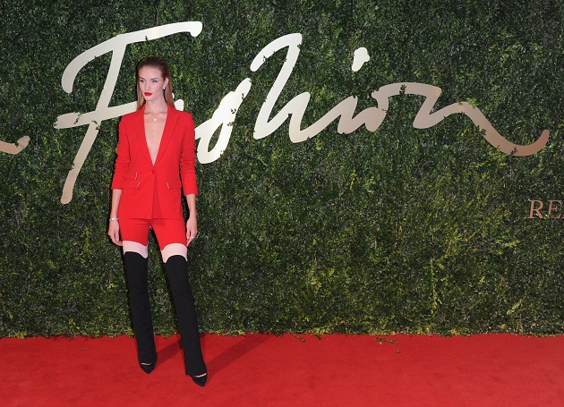 LONDON, ENGLAND - DECEMBER 02: Rosie Huntington-Whiteley attends the British Fashion Awards 2013 at London Coliseum on December 2, 2013 in London, England. (Photo by Stuart C. Wilson/Getty Images)