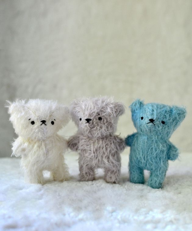 simple_bear_trio_1024x1024