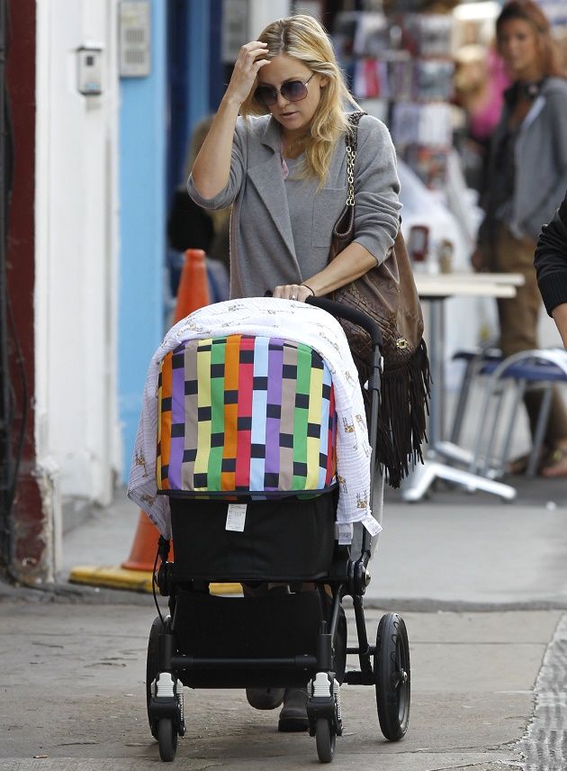 Kate Hudson (Bugaboo Cameleon³ kolica)