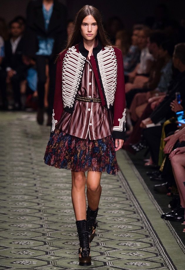 Burberry - Runway - LFW September 2016