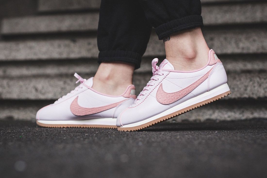 nike cortez roze