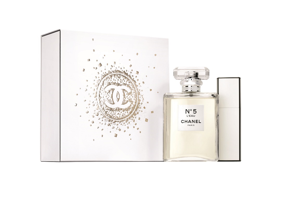 Chanel N°5 L’Eau Bottle and Spray