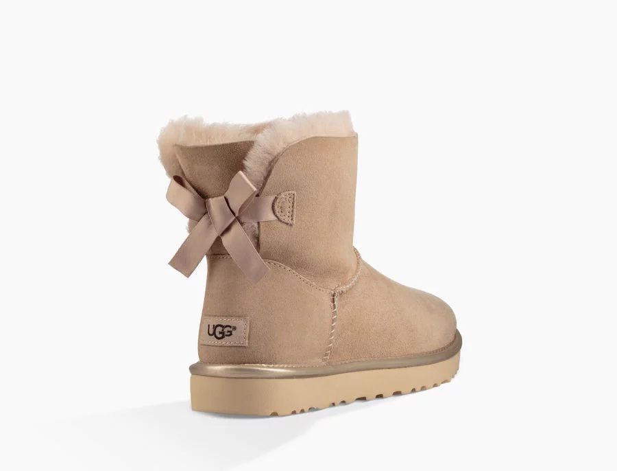 ugg19