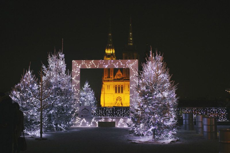 Advent u Klovićevim dvorima