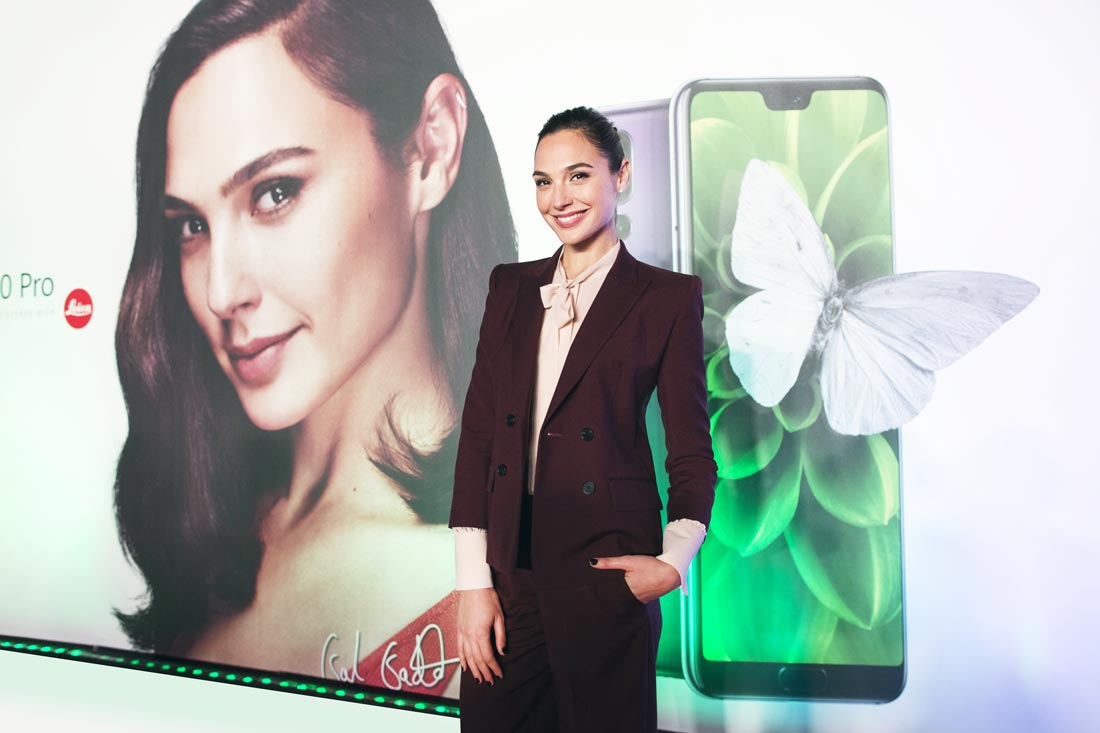 Gal-Gadot-huawei-1