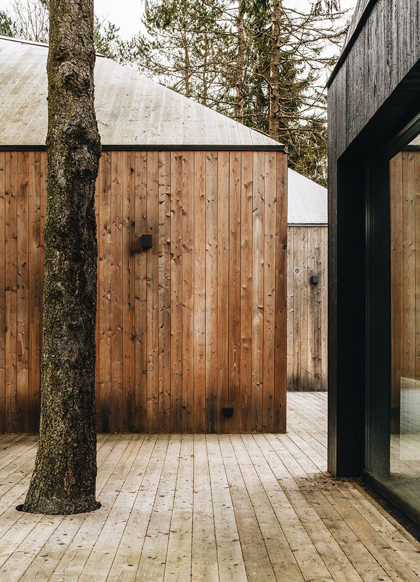 kuu-muraste-estonia-cottage-designboom-04