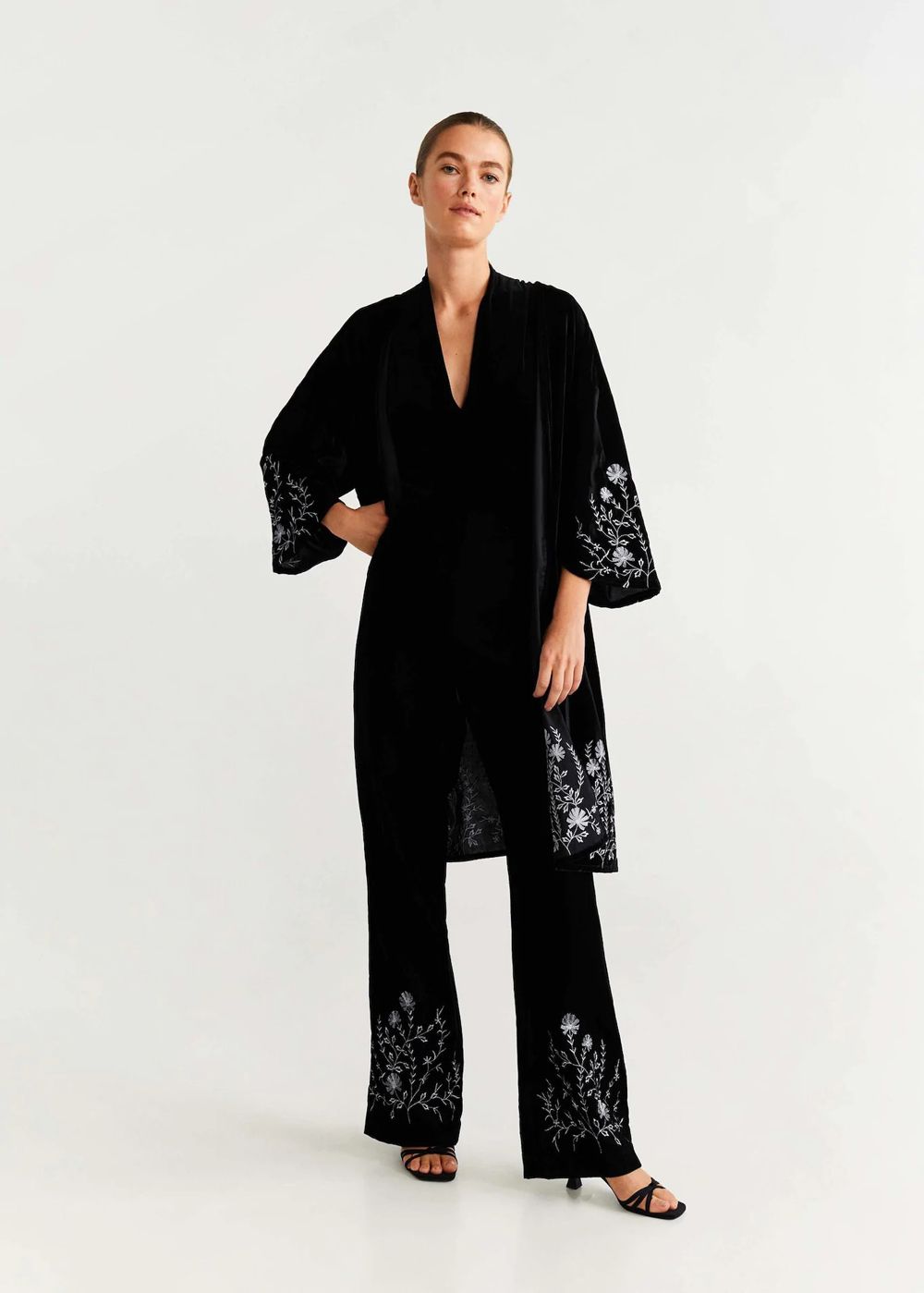 Mango kaftan i hlače od baršuna