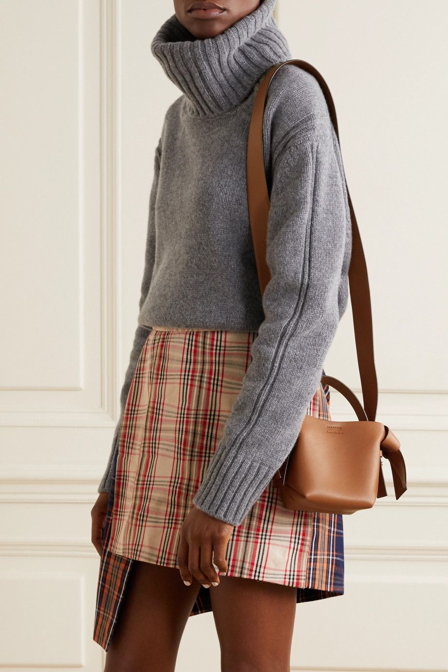 Acne Studios cross body torba proljeće 2020.