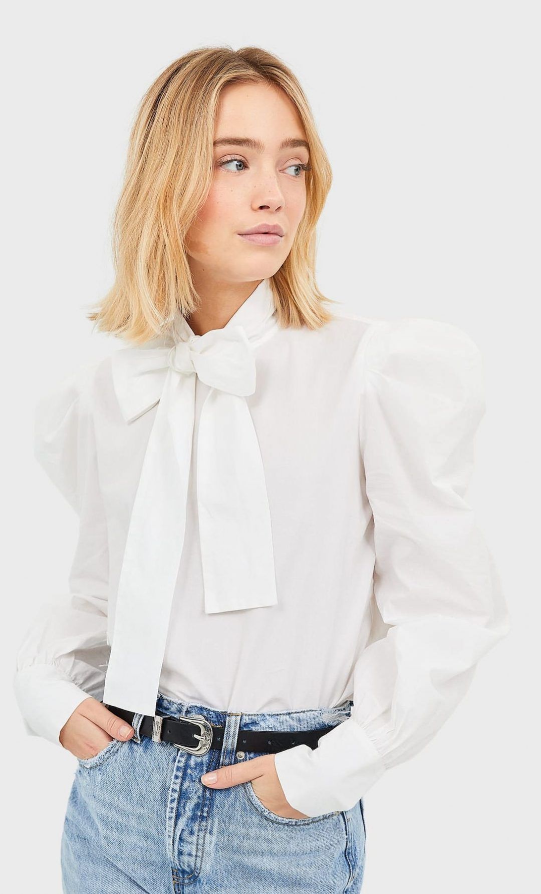 Stradivarius bluza s mašnom 2020