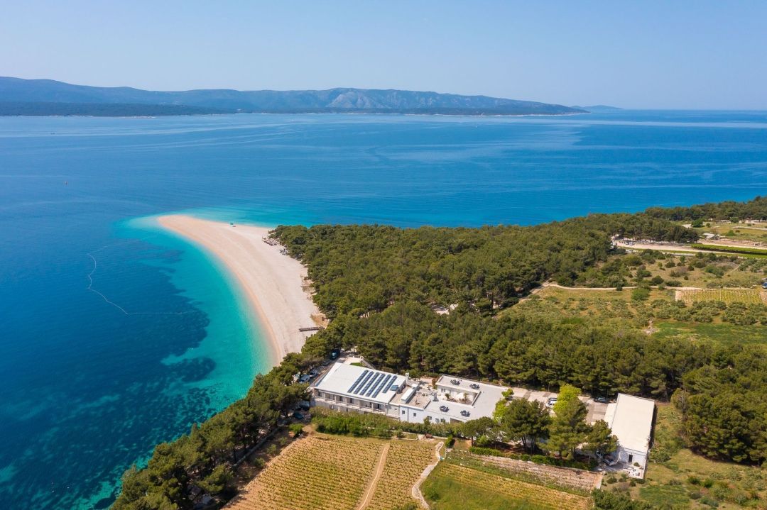 Zlatni rat beach resort