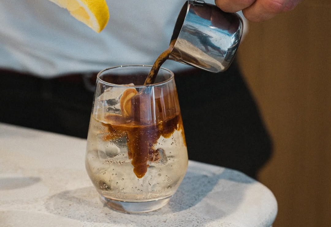 Jeste li probali Espresso Tonic? Popularnost ovog osvježavajućeg napitka raste iz godine u godinu