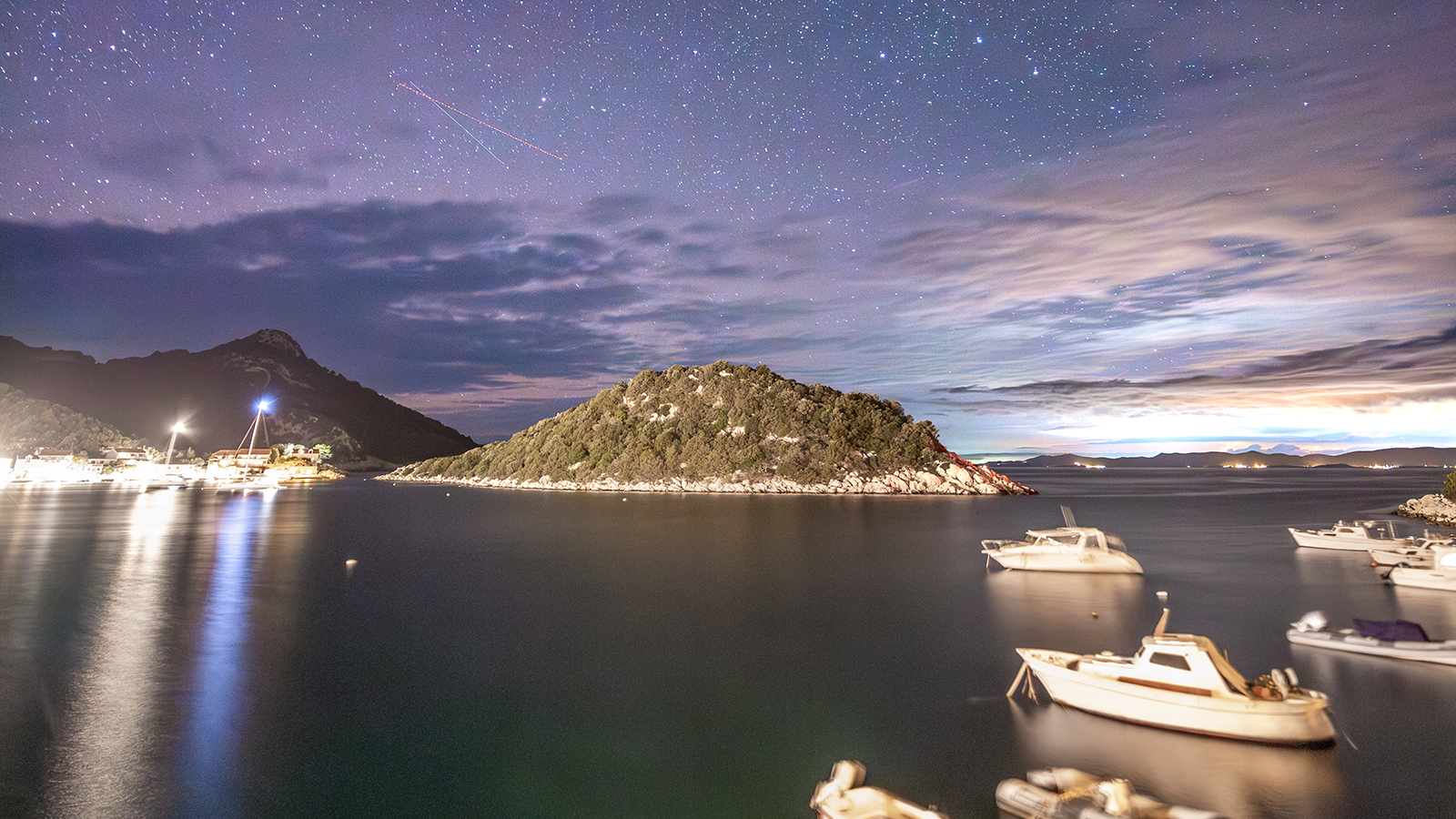 Znate li da u Hrvatskoj postoji ‘otok zvijezda’? Ujesen na njemu možete uživati bez gužve