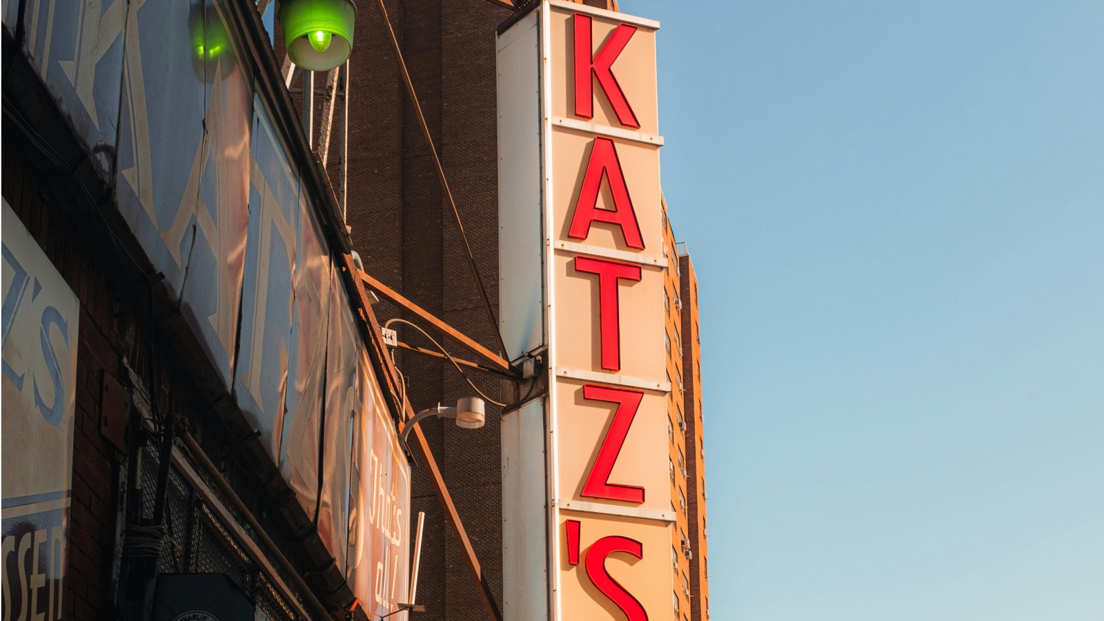 Najbolji sendviči u gradu, 137 godina tradicije i poznate filmske scene: Zašto je Katz’s Deli simbol New Yorka