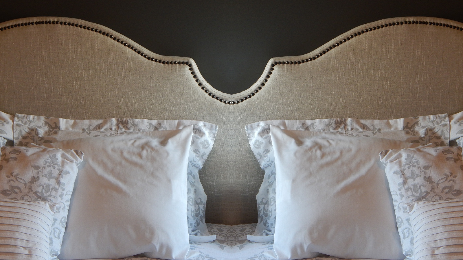 Detalji pomoću kojih lako možete transformirati svoju spavaću sobu u raskošnu i udobnu oazu