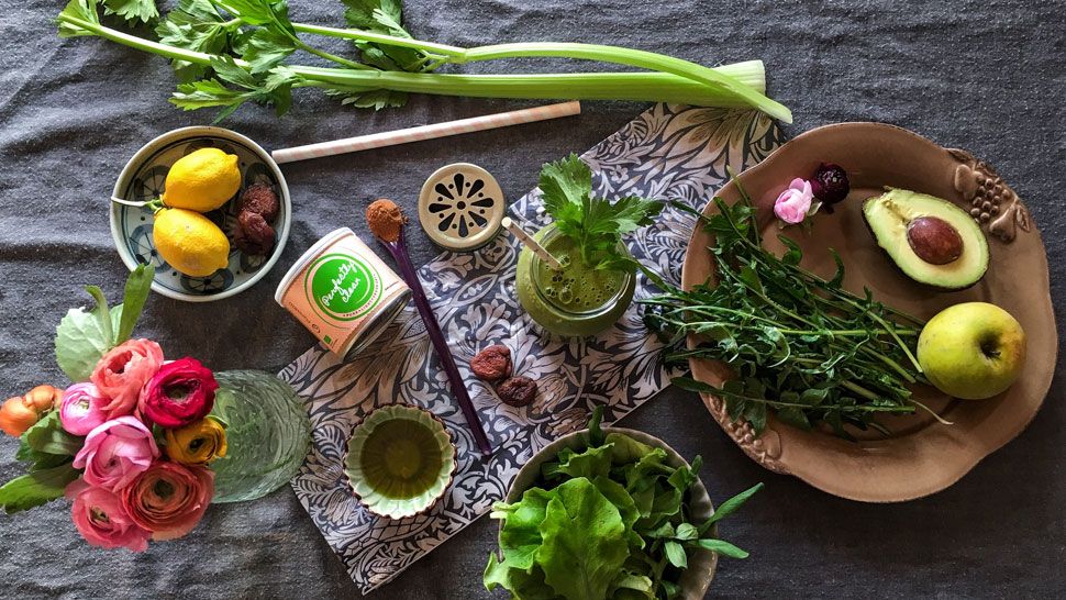 Extreme Detox Smoothie Journal hr