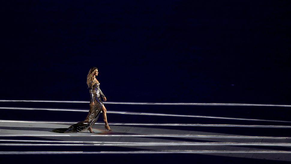 Gisele prošetala najdužom pistom svijeta povodom otvaranja Olimpijskih igara