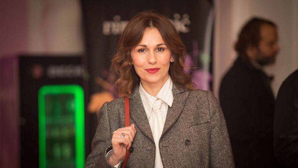 Poznati na premijeri ‘Ne gledaj mi u pijat’