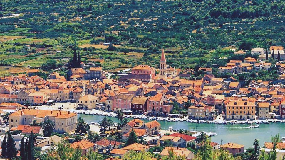 Stari Grad nominiran za najbolju europsku destinaciju