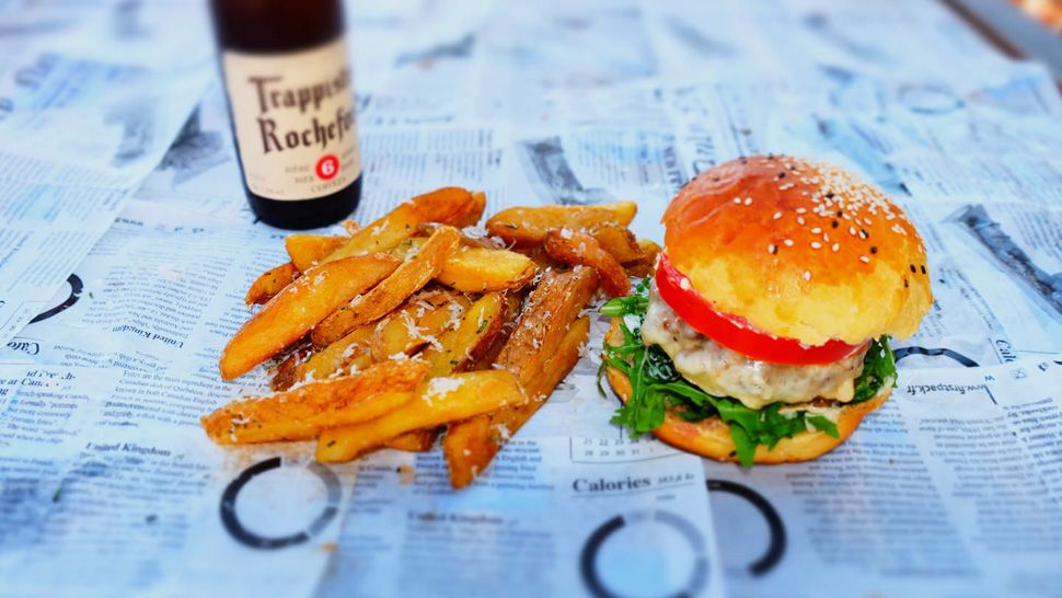 Burger & šampanjac bar otvara se na Europskom trgu