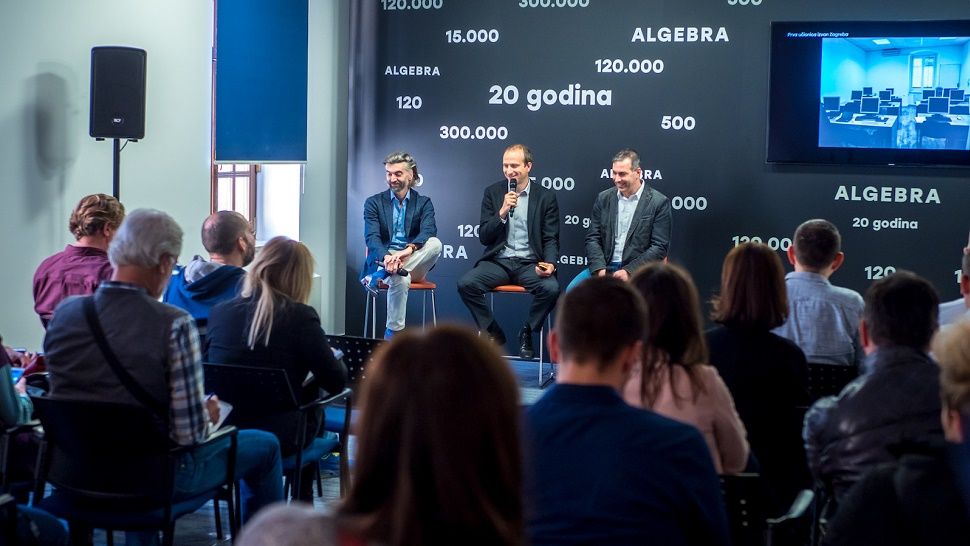 Algebra je postala integrirana obrazovna institucija