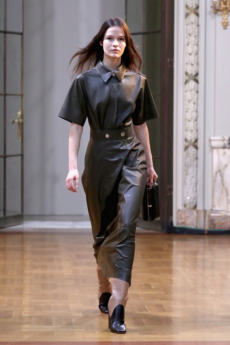 Victoria Beckham - Runway - February 2018 - New York Fashion Week ...