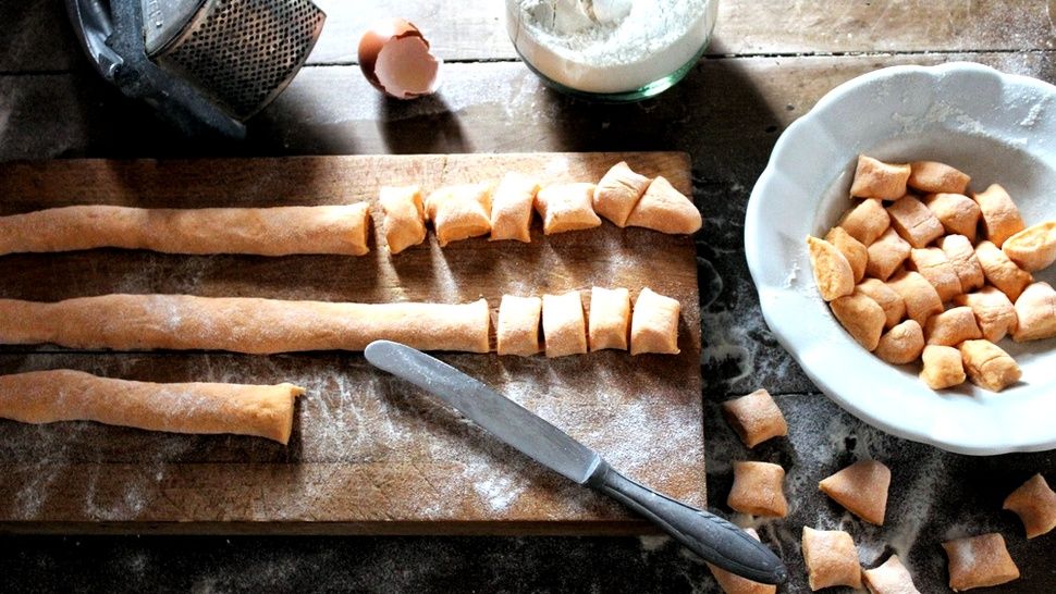 mali Chef: Njoki od batata s domaćim vrhnjem za kuhanje od badema