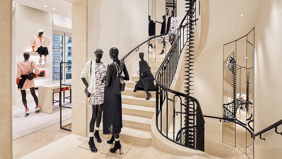 Novi Chanel butik na slavnoj pariškoj ulici rue Cambon izgleda sjajno