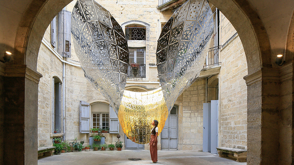Prekrasna umjetnička instalacija inspirirana trenutkom leptirova leta