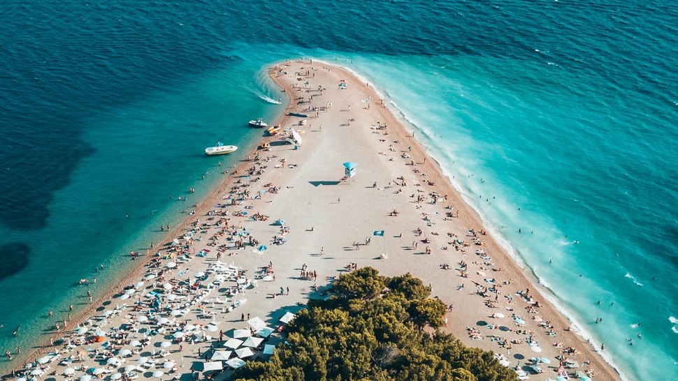 Čarobni Zlatni rat proglašen najljepšom plažom na svijetu, na popisu se našla još jedna hrvatska plaža