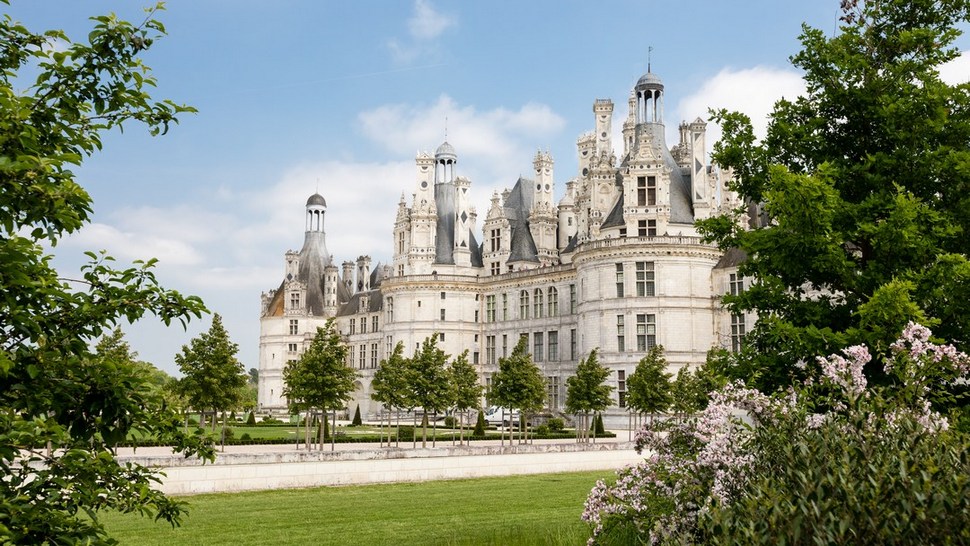 Bajkoviti francuski dvorac koji izgleda kao iz Disneyjevog filma