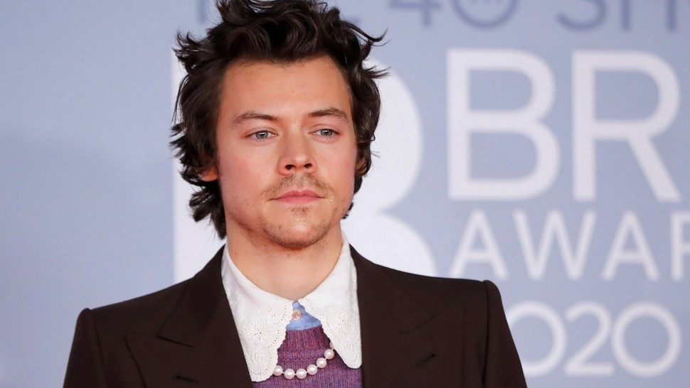 Journal Man: Tri odvažne kombinacije Harryja Stylesa s dodjele BRIT Awards