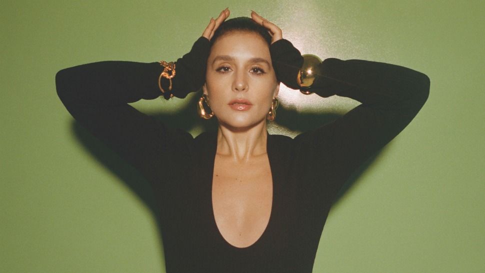 Jessie Ware spotom za pjesmu „Spotlight“ najavljuje četvrti album „What’s Your Pleasure?“