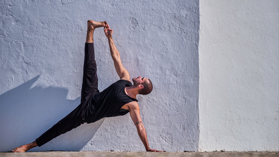 Ljubitelji joge odsad mogu vježbati uz hrvatskog jogija Ivana Gaće – online putem Zooma