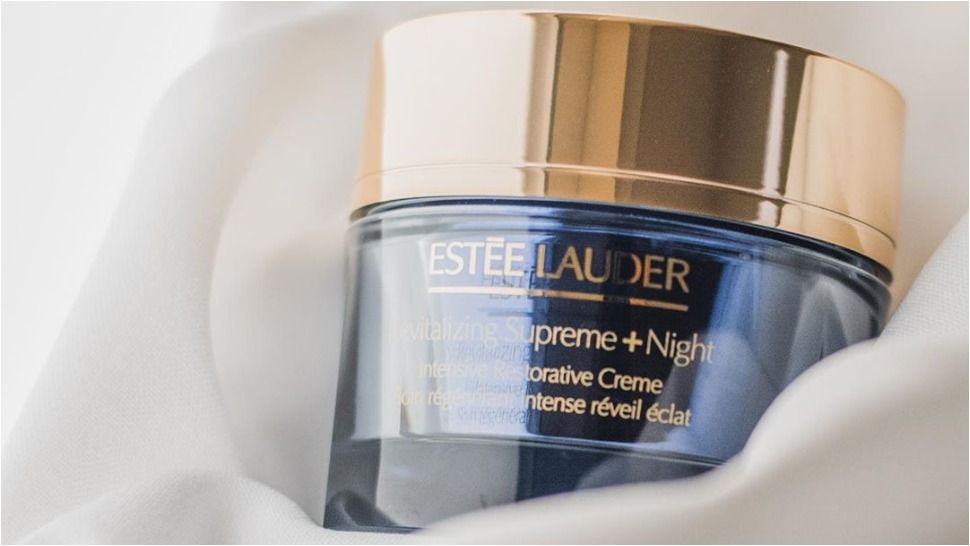 #OdbrojavamDo giveaway: Osvojite Estée Lauder kremu koja briše znakove starenja dok vi spavate