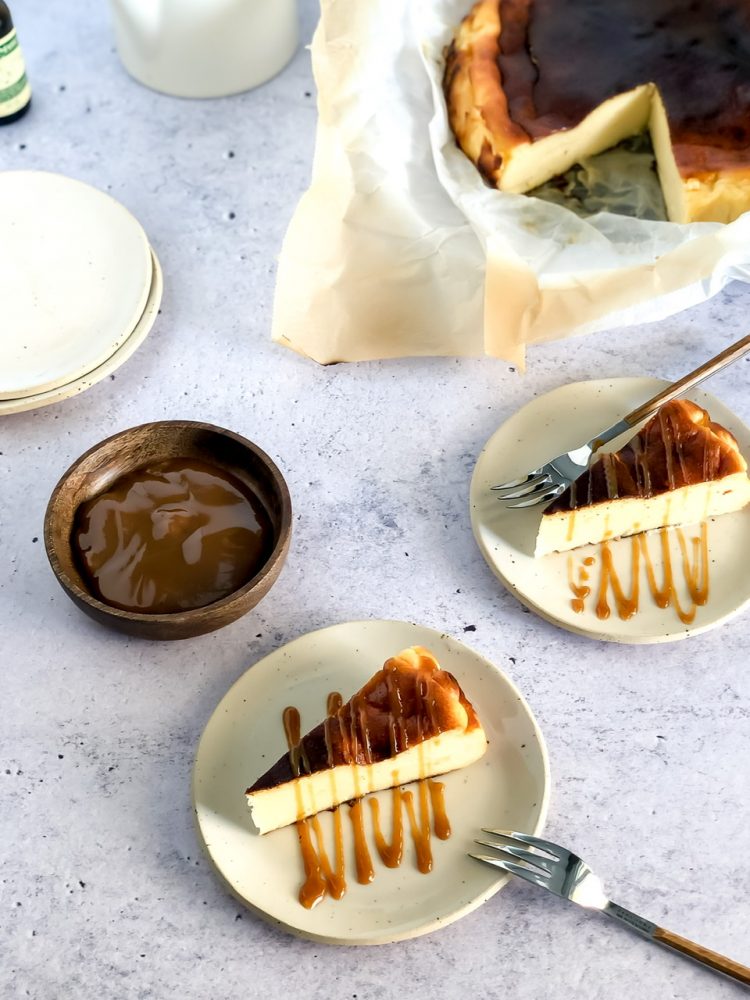 Bake me by Nina: Baskijski cheesecake je savršeno kremast kolač, a mi imamo i savršen recept
