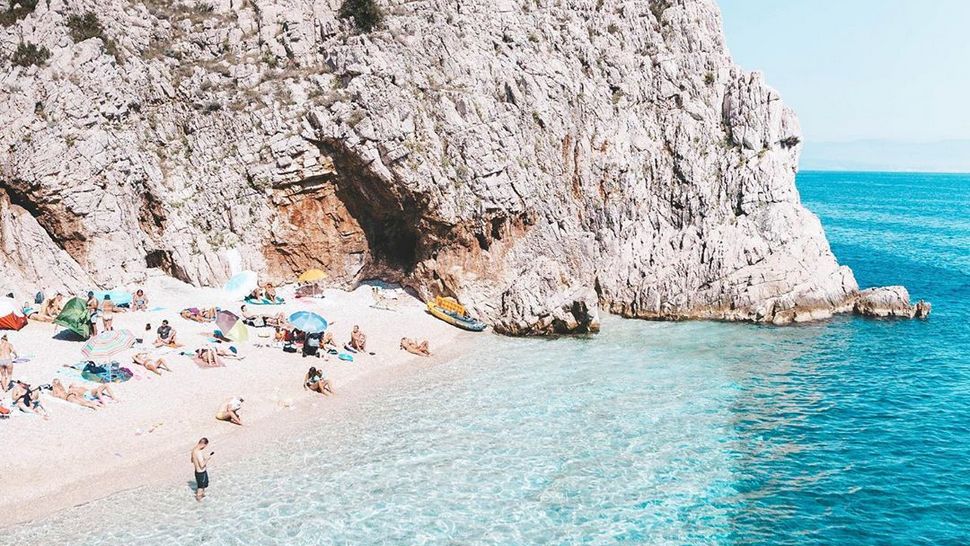 Ovo malo kvarnersko mjesto ima jednu od najljepših plaža na Jadranu