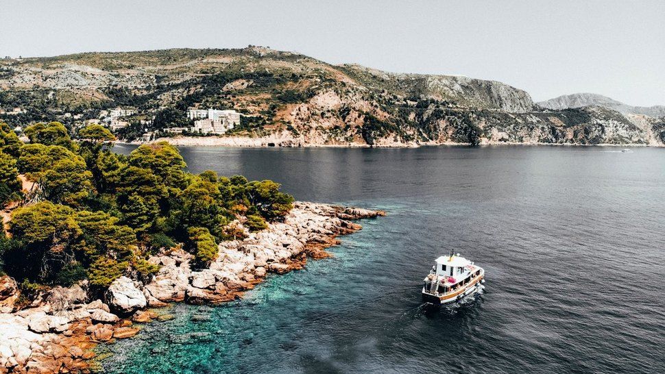 Otok Lokrum – zelena oaza Dubrovnika s tirkizno plavim morem