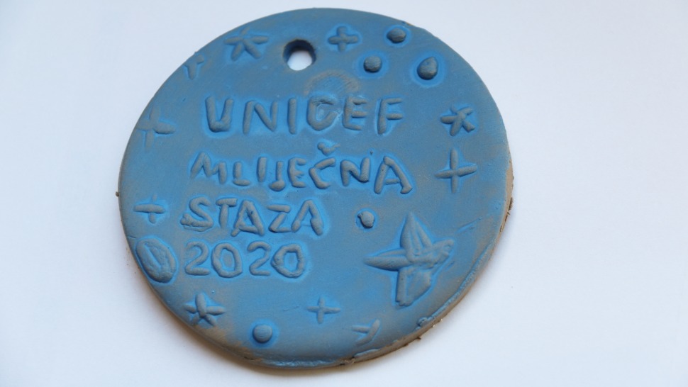 Unikatne medalje za sudionike UNICEF-ove utrke Mliječna staza 2020.