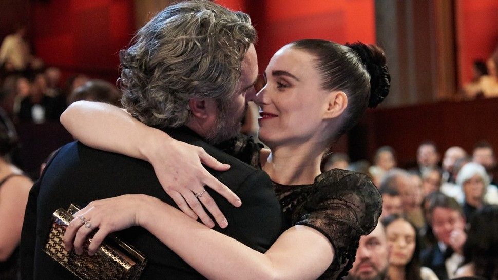 Rooney Mara i Joaquin Phoenix dobili su sina!