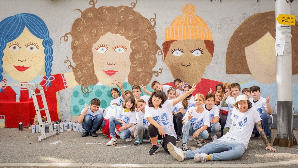 Pogledajte predivan mural u Strojarskoj posvećen djeci