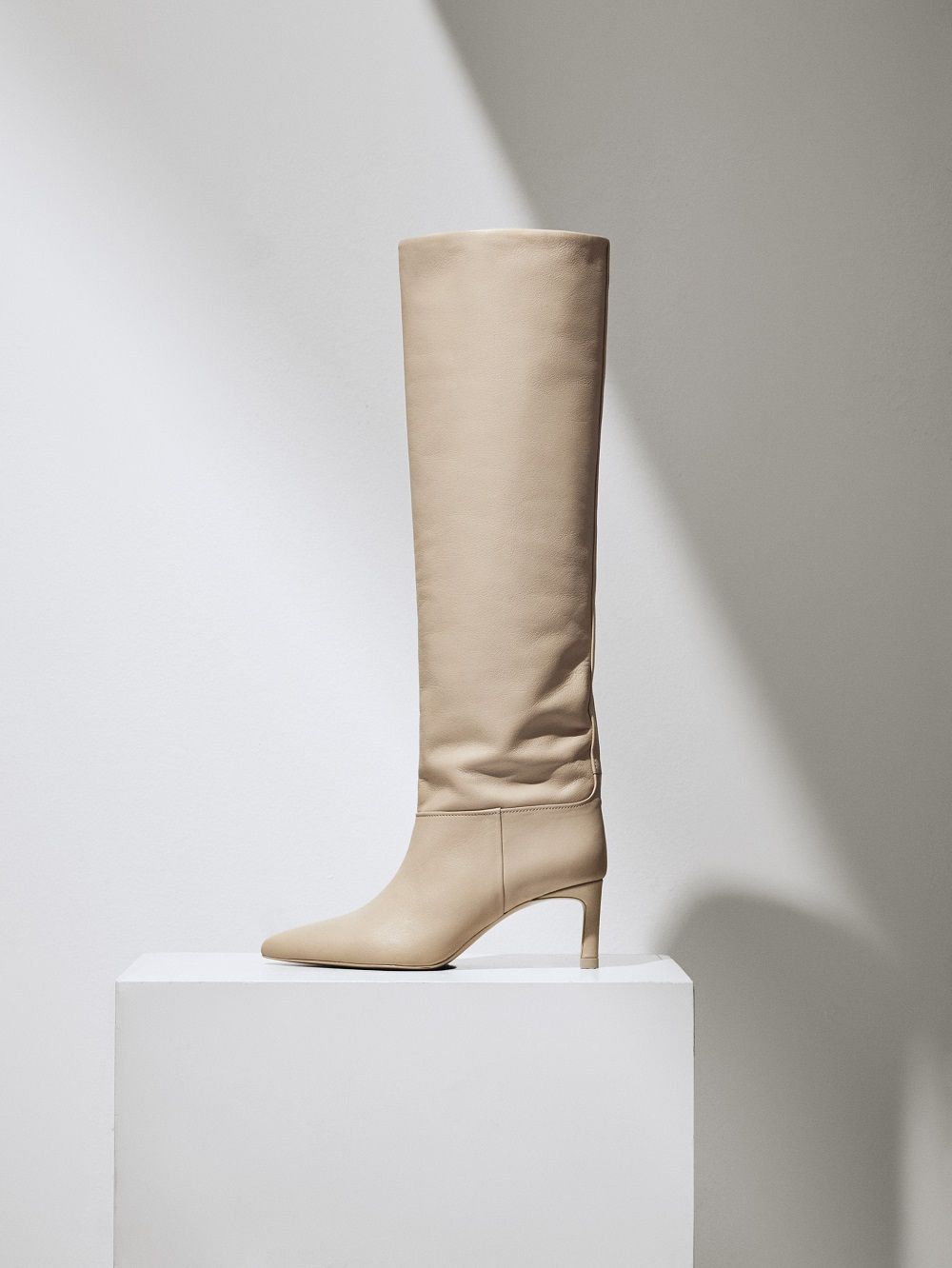 Massimo Dutti kožne čizme zima 2020.