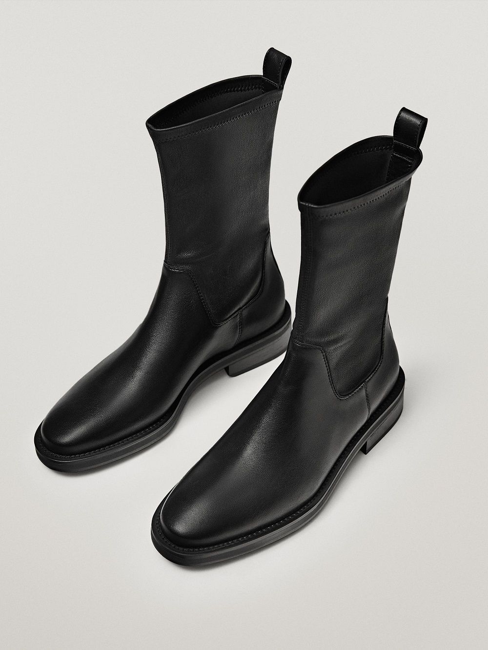 Massimo Dutti kožne čizme zima 2020.