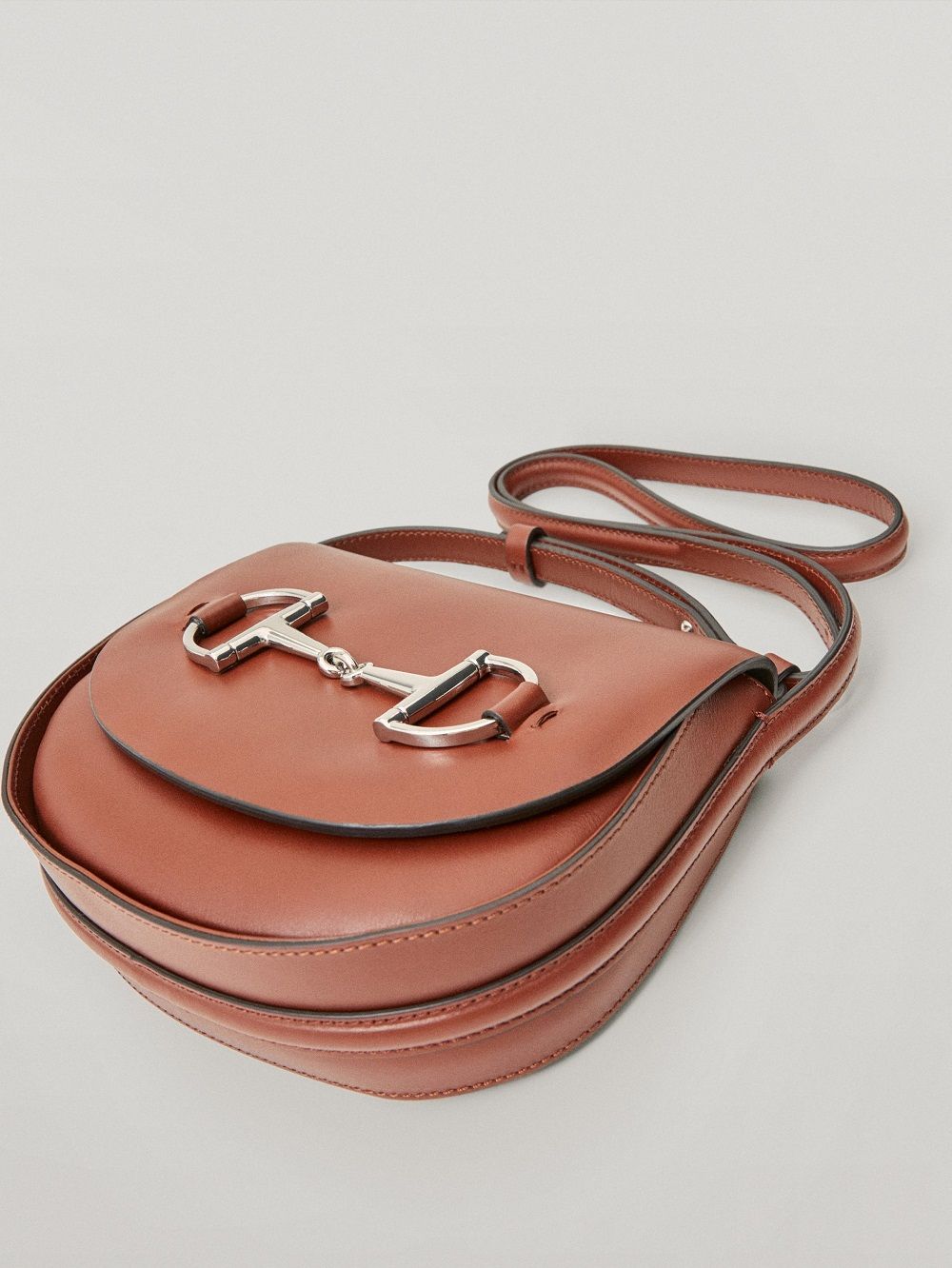 Massimo Dutti smeđe torbe zima 2020./2021.