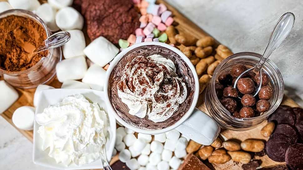 Čokoladna plata bogata slatkim delicijama novi je gastro trend na Instagramu